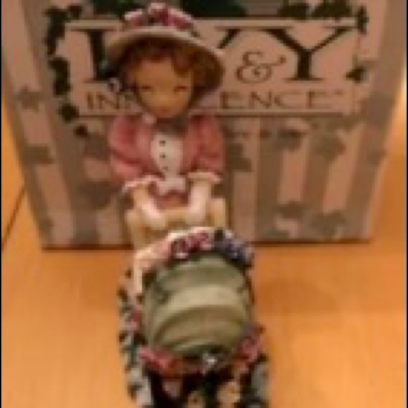 Ivy & Innocence: Lucinda & Baby - Picture 1 of 1